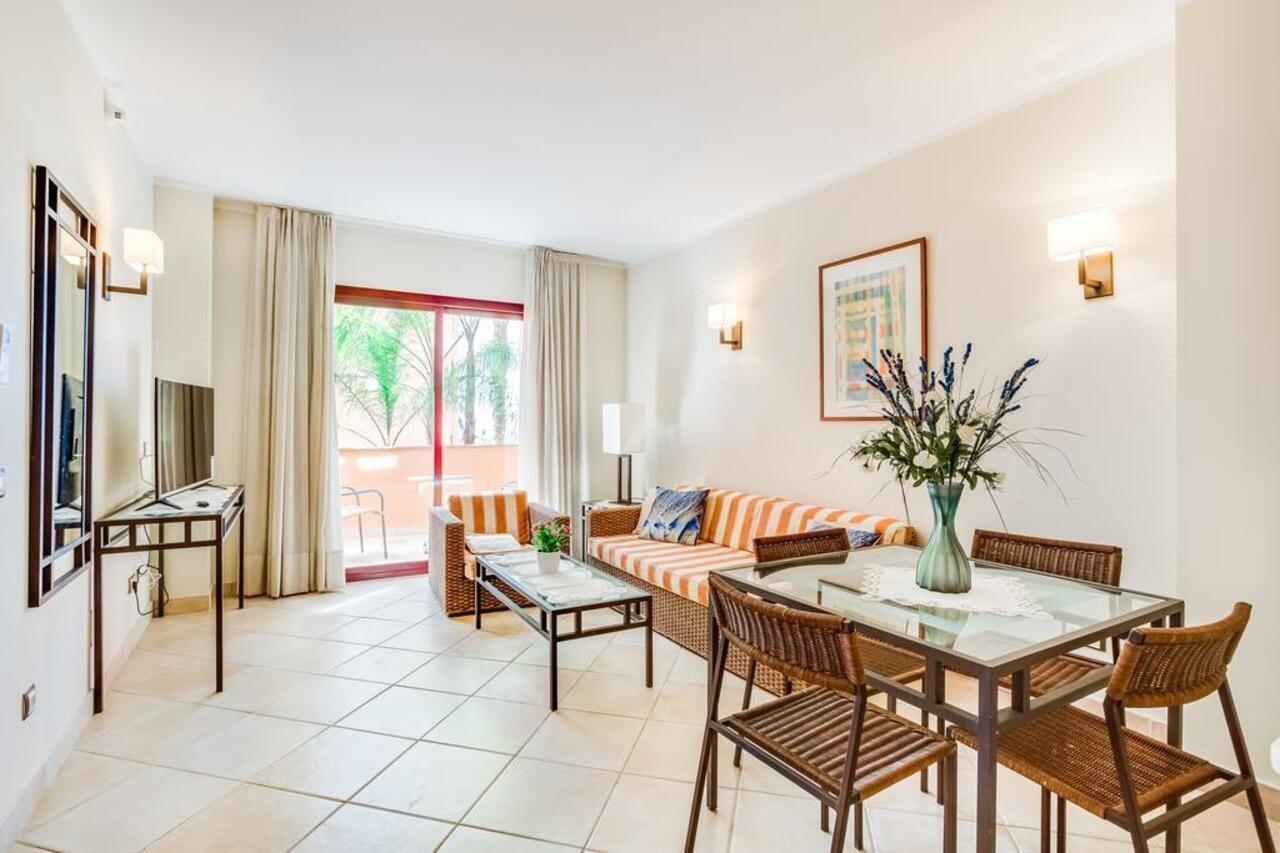 Caledonia Golf And Resort By Bossh Estepona Bagian luar foto